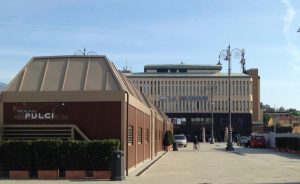 Strutture per il Mercato Antiquario in piazza Annigoni